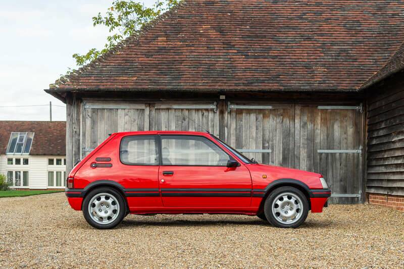 Immagine 5/50 di Peugeot 205 GTi 1.9 (1991)