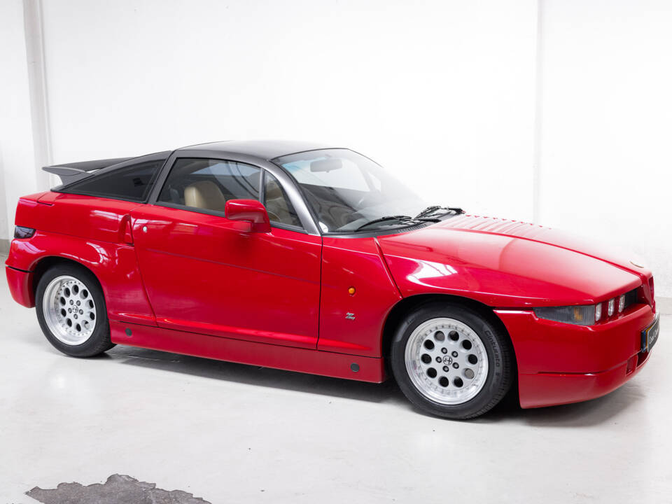 Image 31/32 de Alfa Romeo SZ (1994)