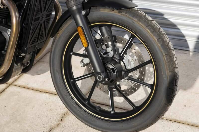 Immagine 9/42 di Triumph Street Twin Bonneville (2021)