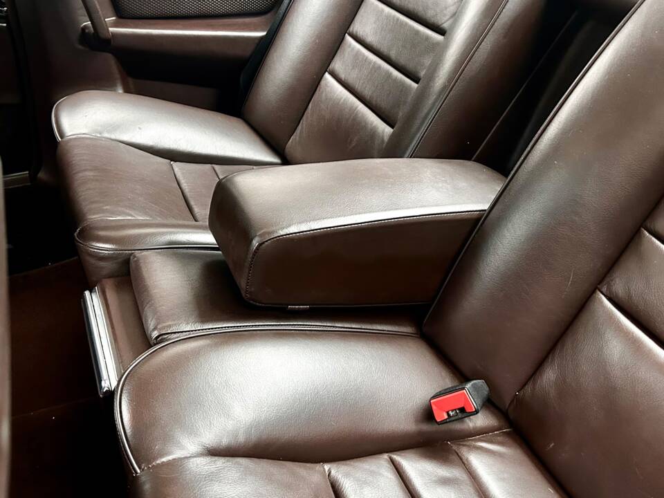 Bild 13/15 von Mercedes-Benz 500 SEC (1985)