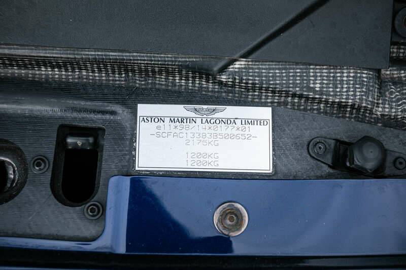 Bild 38/43 von Aston Martin V12 Vanquish (2003)