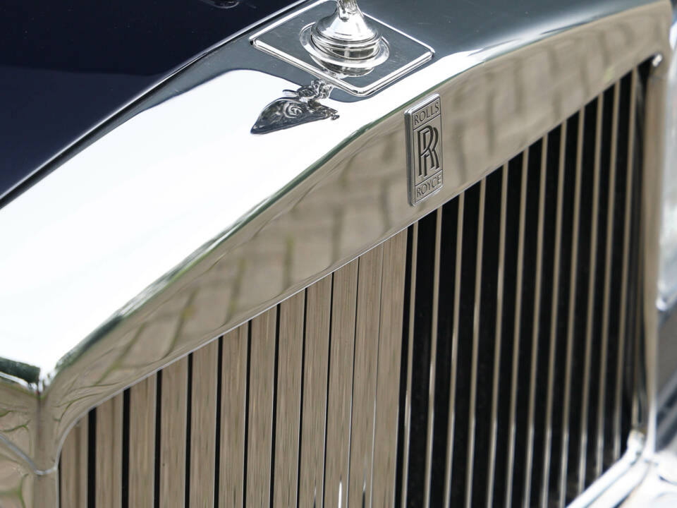 Image 16/52 of Rolls-Royce Corniche V (2000)