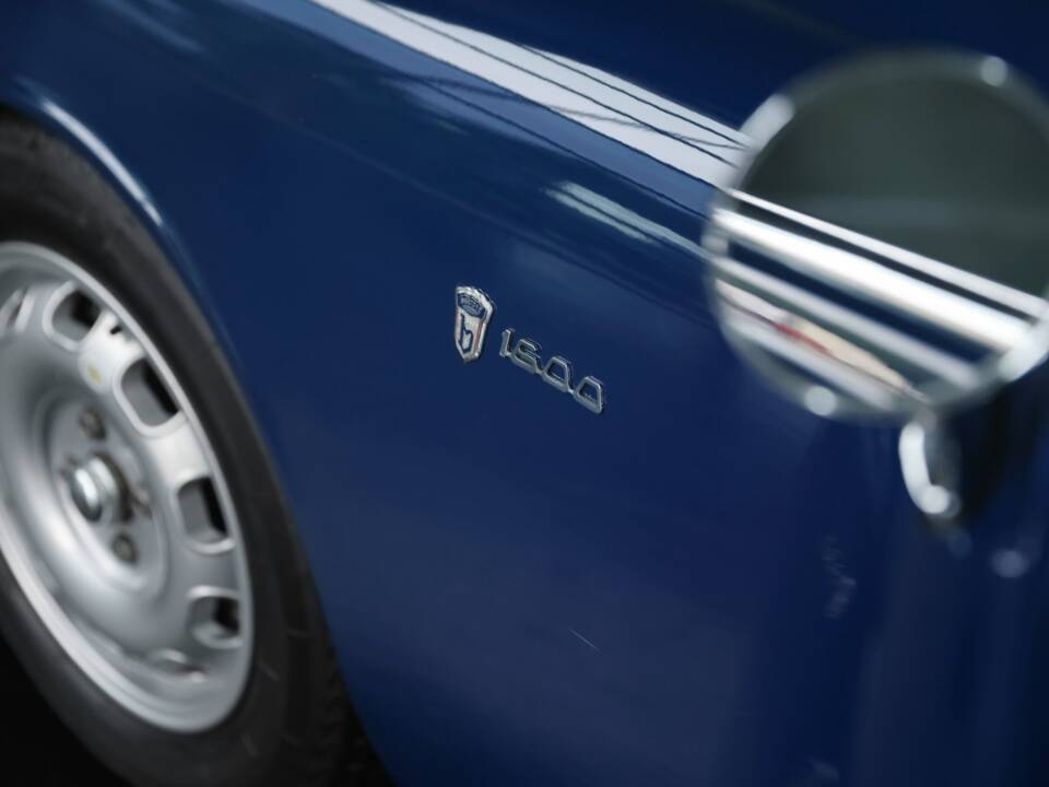 Image 44/50 de Alfa Romeo Giulia 1600 Sprint (1962)