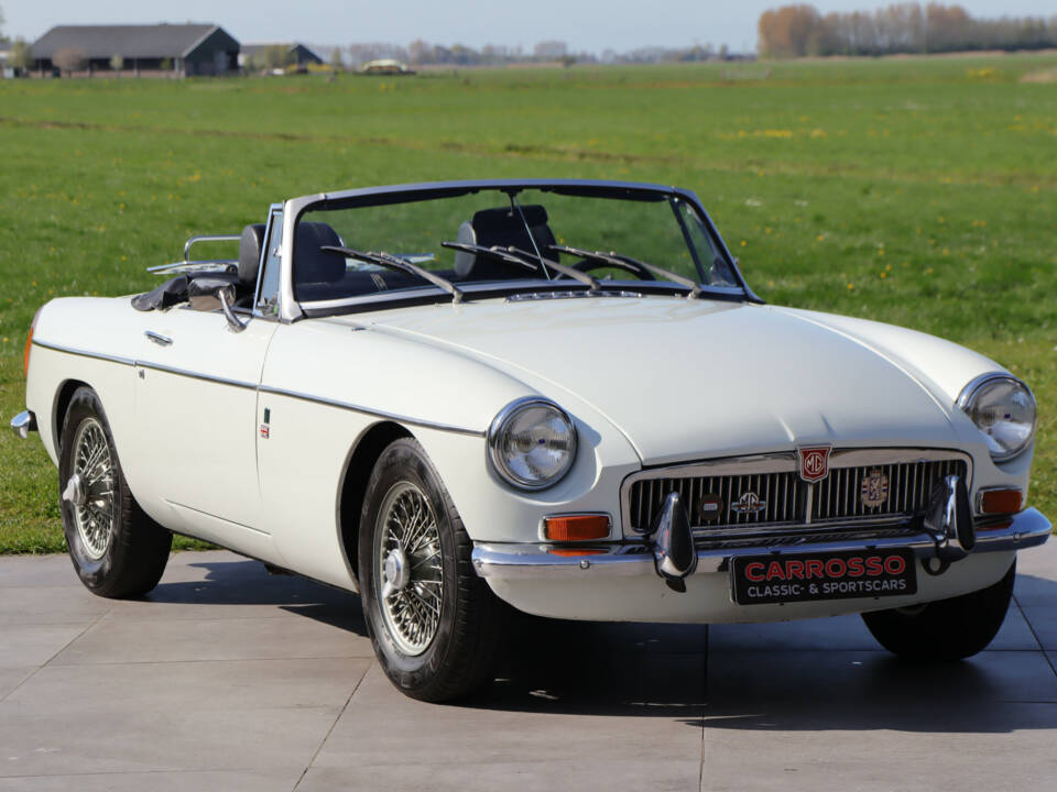 Bild 34/50 von MG MGB (1972)