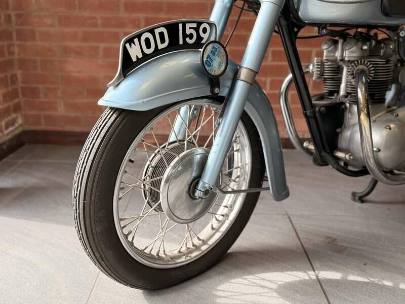 Bild 3/21 von Triumph DUMMY (1957)