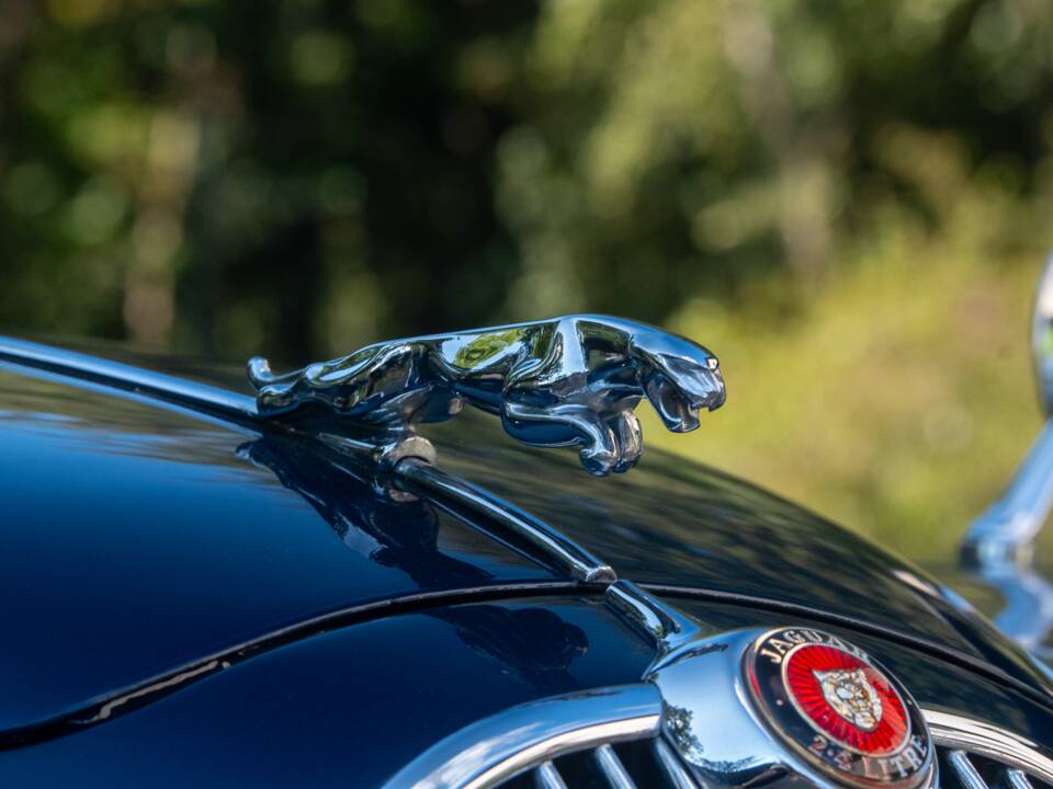 Bild 29/50 von Jaguar Mk II 2.4 (1964)