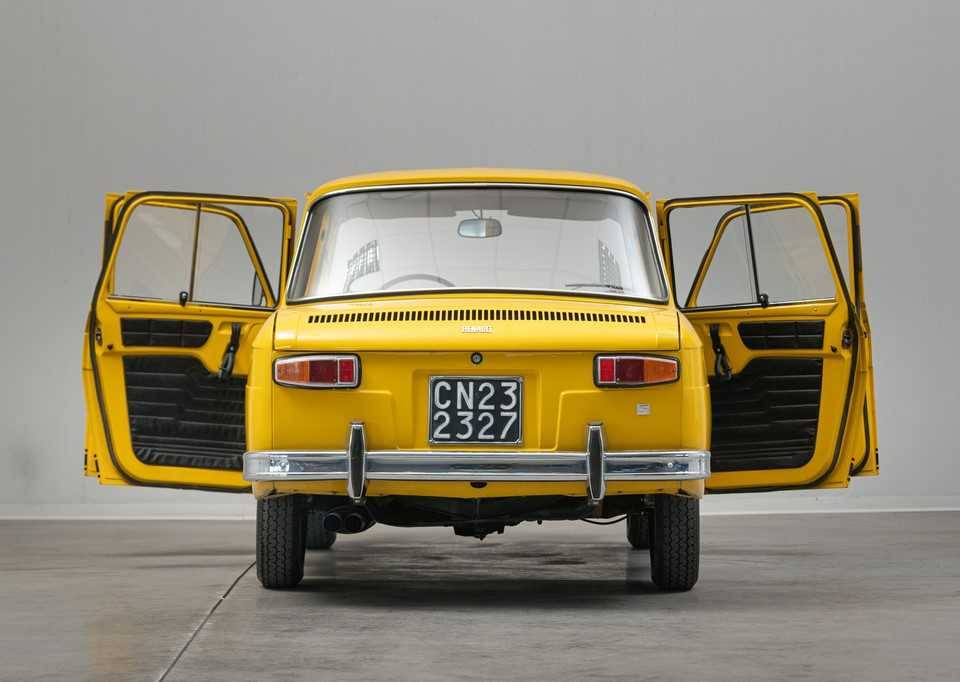 Image 14/41 de Renault R 8 S (1970)