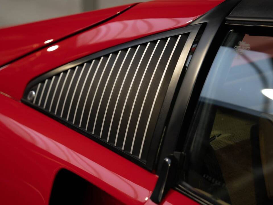 Bild 39/85 von Ferrari 308 GTSi Quattrovalvole (1985)