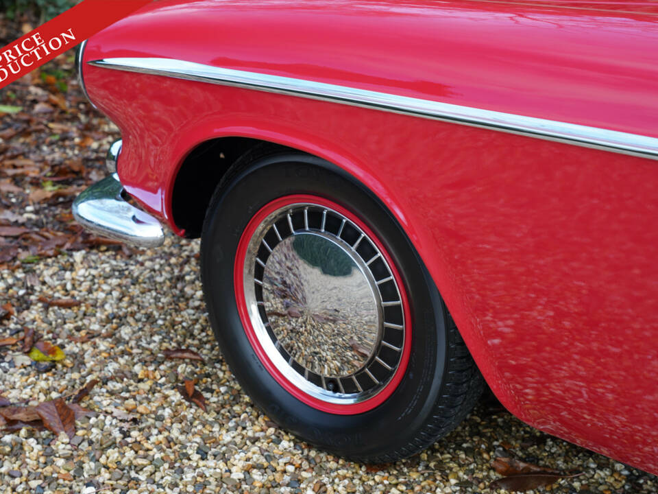 Image 8/50 of Volvo P 1800 (1961)