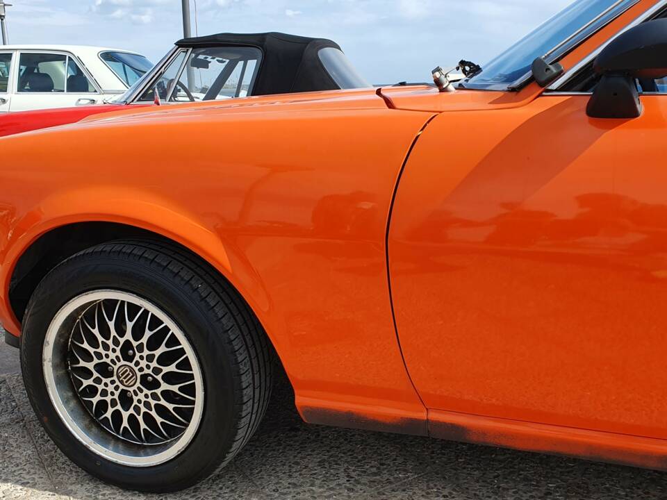 Image 24/67 de Toyota Celica GT (1976)