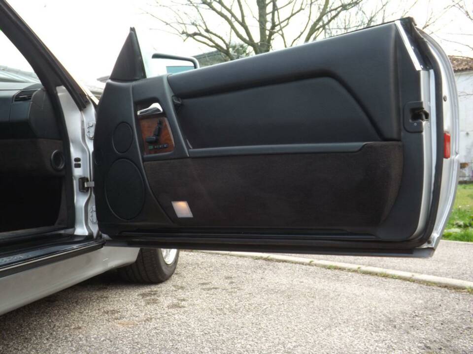 Bild 29/50 von Mercedes-Benz 500 SL (1991)