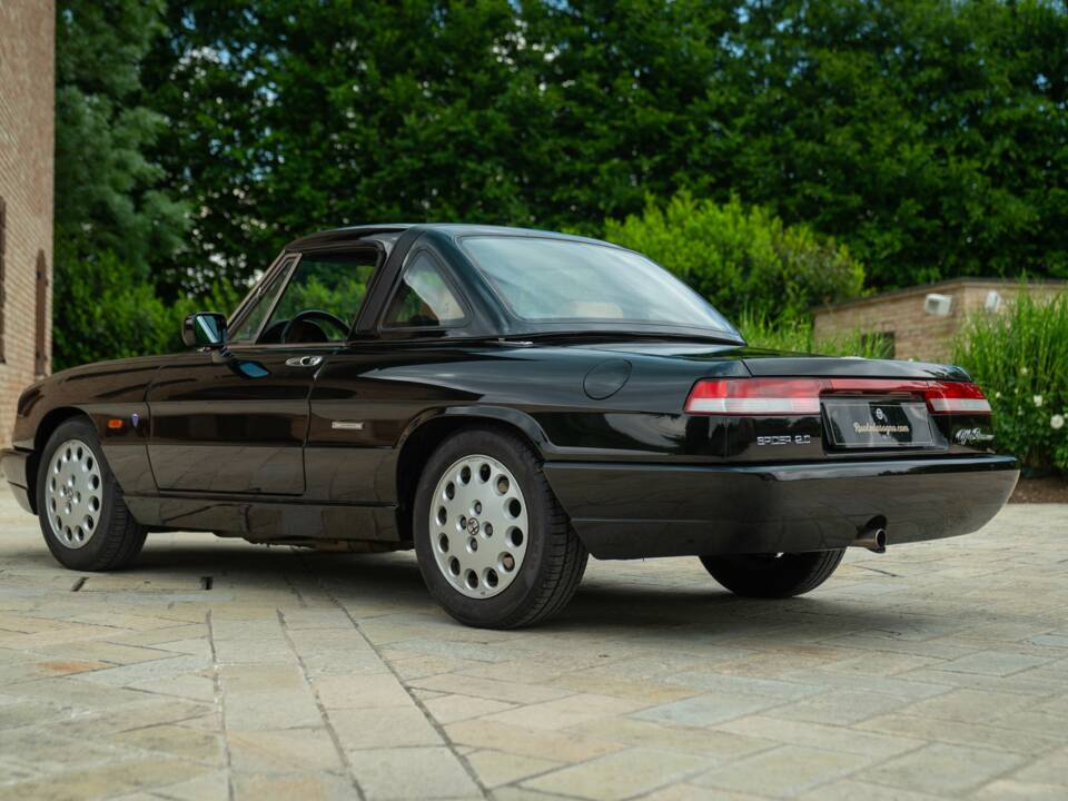 Image 6/50 of Alfa Romeo 2.0 Spider (1991)