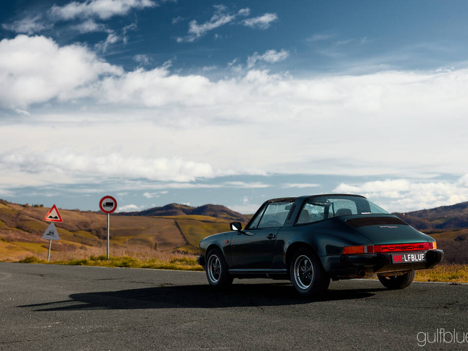 Image 8/79 of Porsche 911 SC 3.0 (1983)