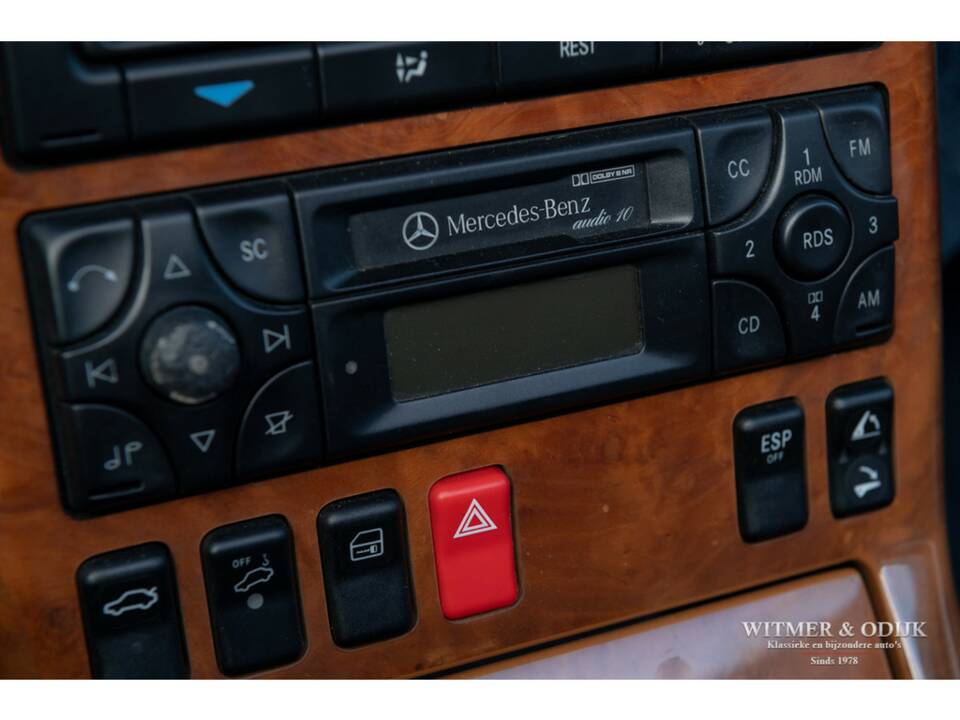 Afbeelding 25/32 van Mercedes-Benz SL 280 (2000)