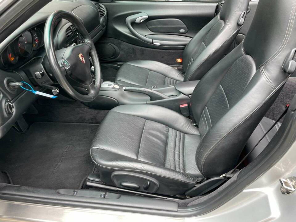 Bild 12/20 von Porsche 911 Carrera (2004)