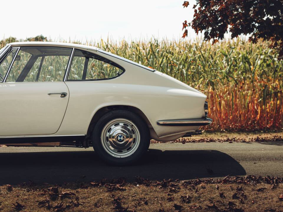 Bild 27/70 von BMW 1600 GT (1967)