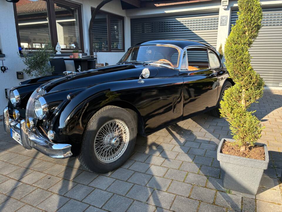 Image 25/46 de Jaguar XK 150 3.8 SE FHC (1960)