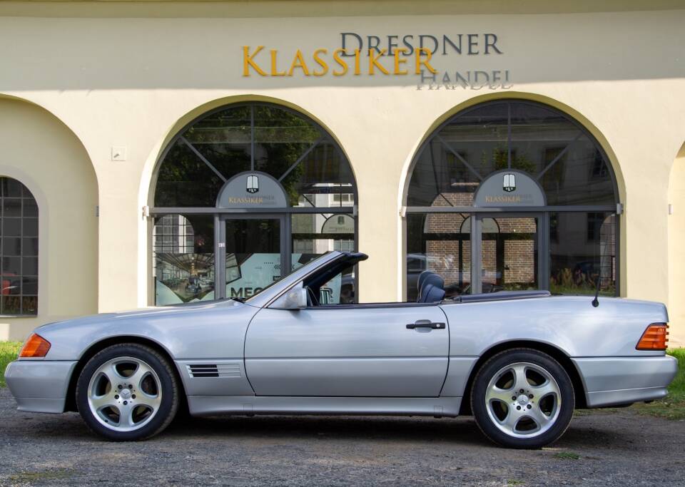 Image 3/34 of Mercedes-Benz 300 SL (1991)