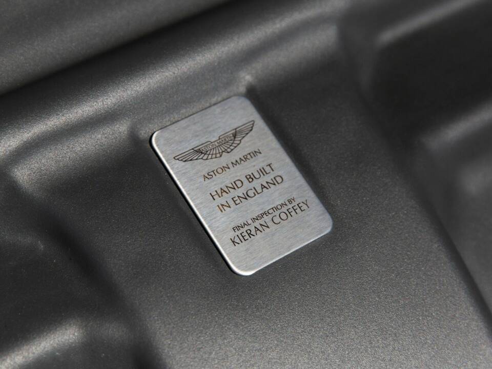 Image 32/50 of Aston Martin DBS (2012)