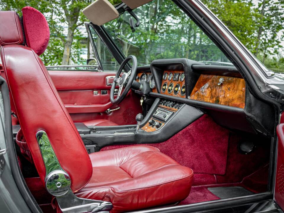 Afbeelding 24/29 van Jensen Interceptor MK III (1984)