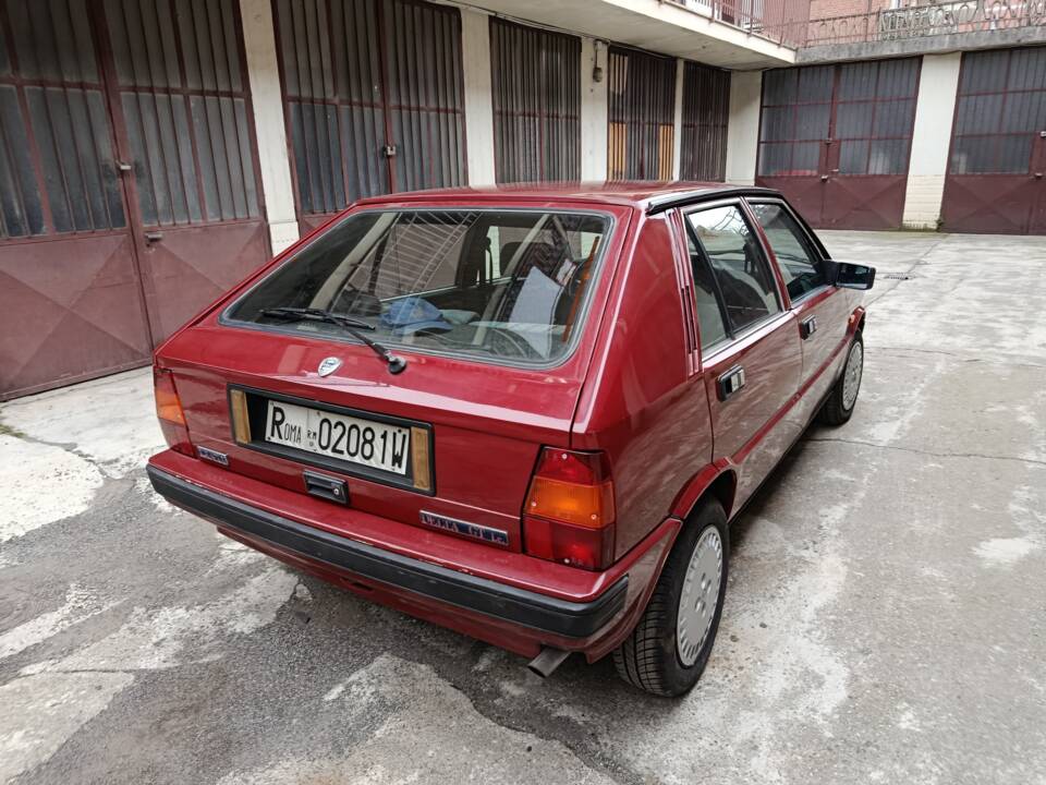 Afbeelding 2/61 van Lancia Delta GT i.e. (1989)