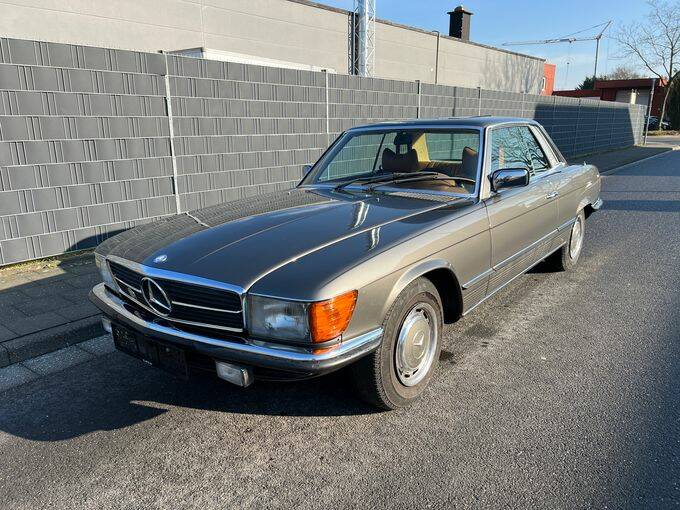 Image 2/19 of Mercedes-Benz 280 SLC (1976)