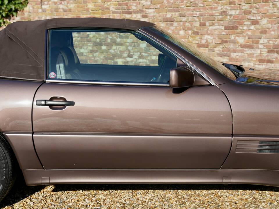 Imagen 32/50 de Mercedes-Benz 300 SL (1993)