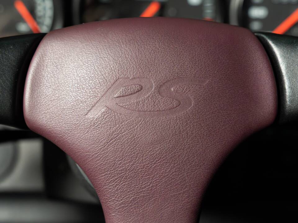 Image 24/31 de Porsche 911 Carrera RS (1992)