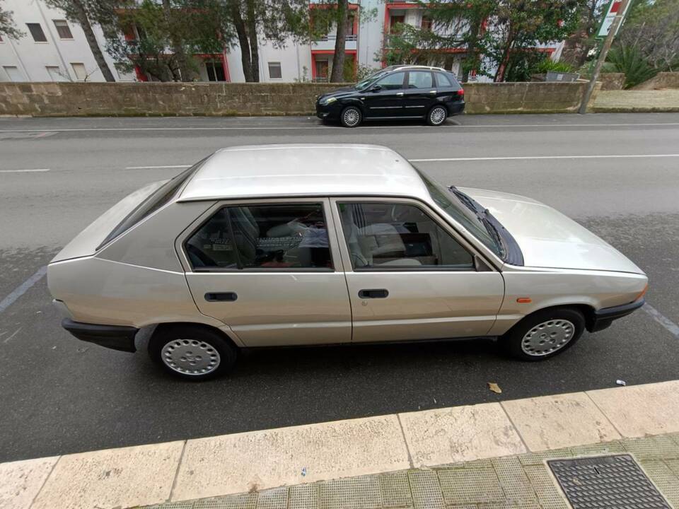 Immagine 43/50 di Alfa Romeo 33 - 1.3 S (1989)
