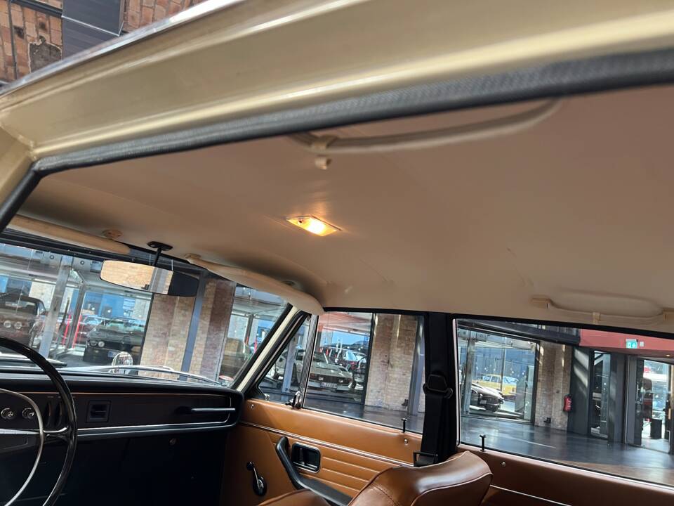 Image 20/35 of Volvo P 145 (1968)