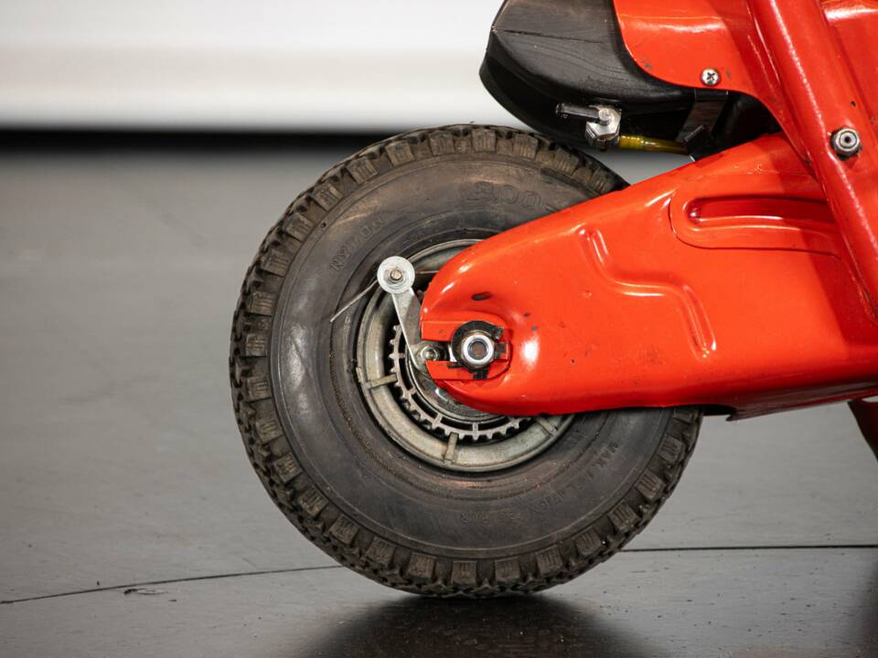 Image 19/50 de Quasar DUMMY (1983)