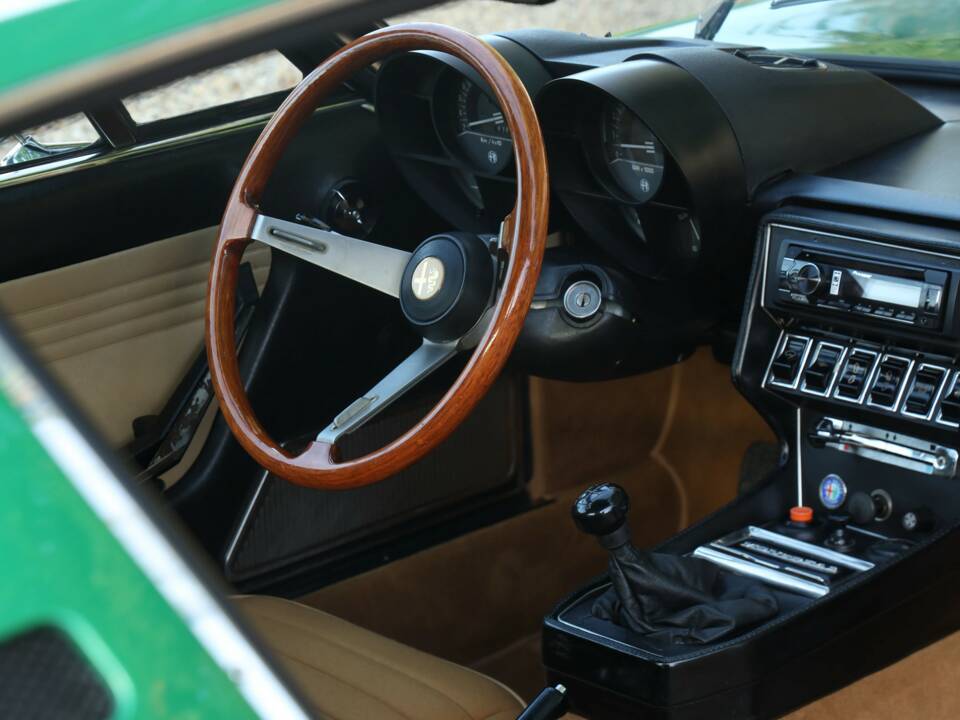 Image 11/50 of Alfa Romeo Montreal (1973)