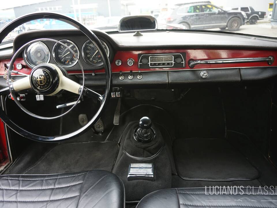 Imagen 44/68 de Alfa Romeo Giulietta Sprint 1300 (1965)