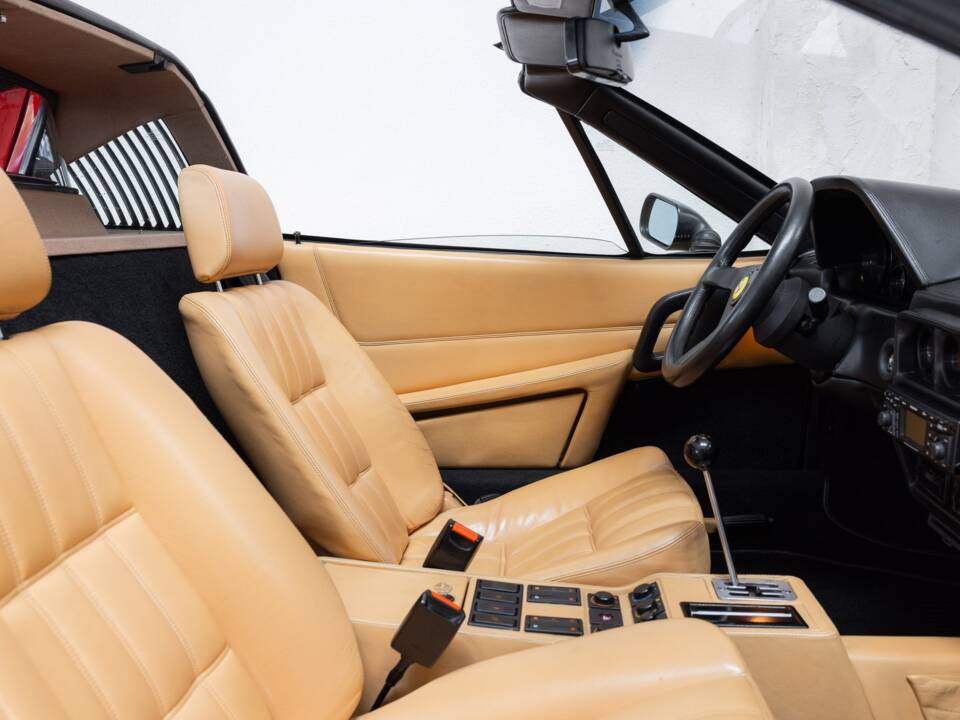 Bild 20/40 von Ferrari 328 GTS (1986)