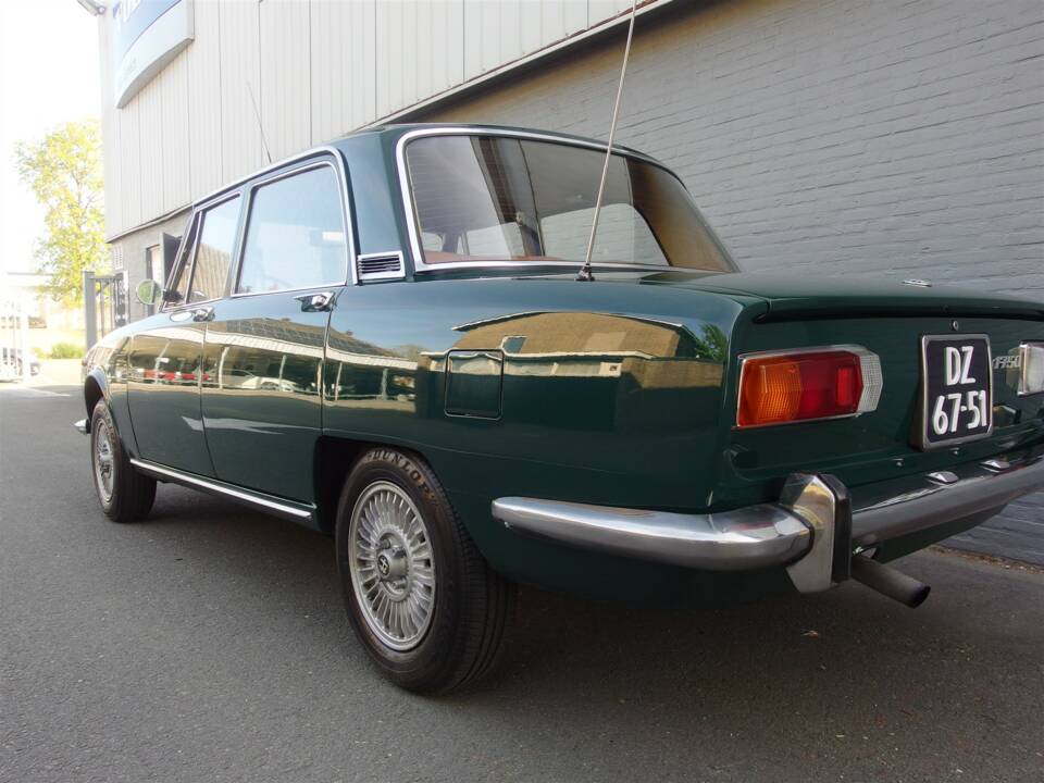 Image 30/99 of Alfa Romeo 1750 Berlina (1970)
