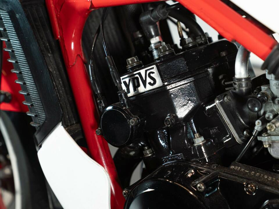 Afbeelding 32/47 van Yamaha DUMMY (1985)