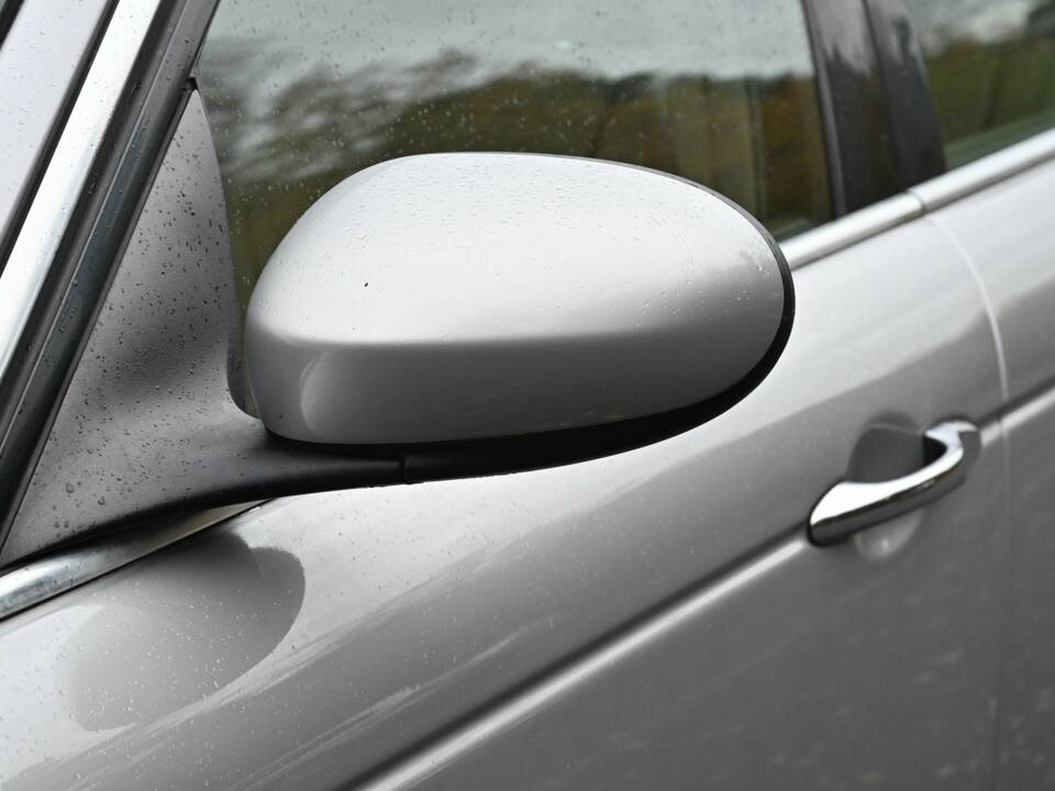 Image 23/50 of Jaguar XJ 8 4.2 (2006)