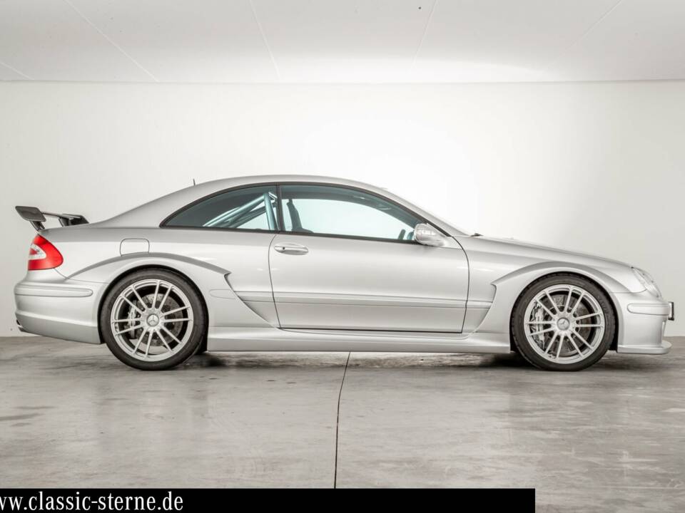 Image 3/15 of Mercedes-Benz CLK DTM AMG (2007)