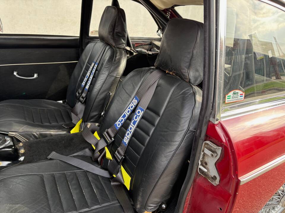 Image 7/17 de MG MGB GT (1967)