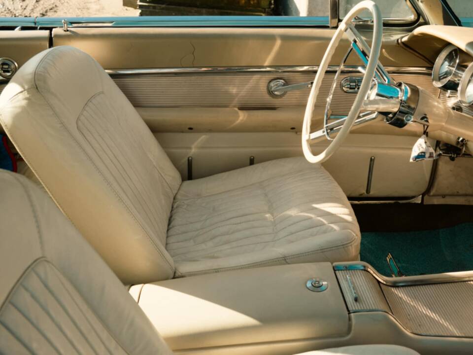 Immagine 6/6 di Ford Thunderbird (1962)