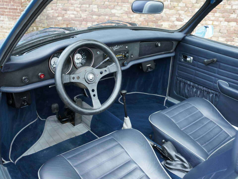 Bild 3/50 von Volkswagen Karmann Ghia 1500 (1973)