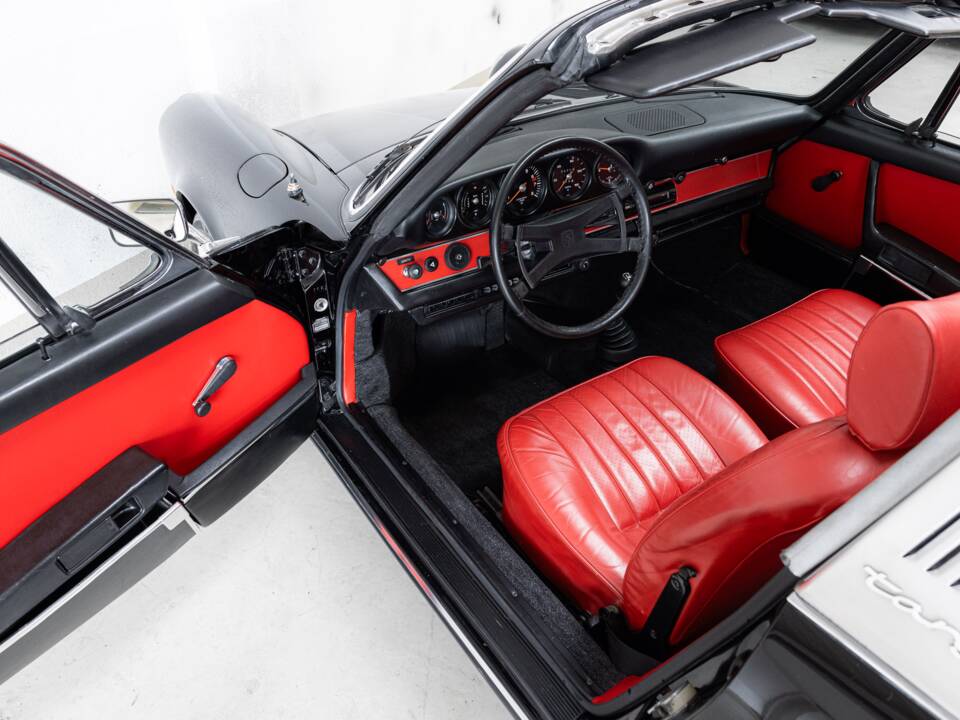 Image 7/32 of Porsche 911 2.4 T (1973)