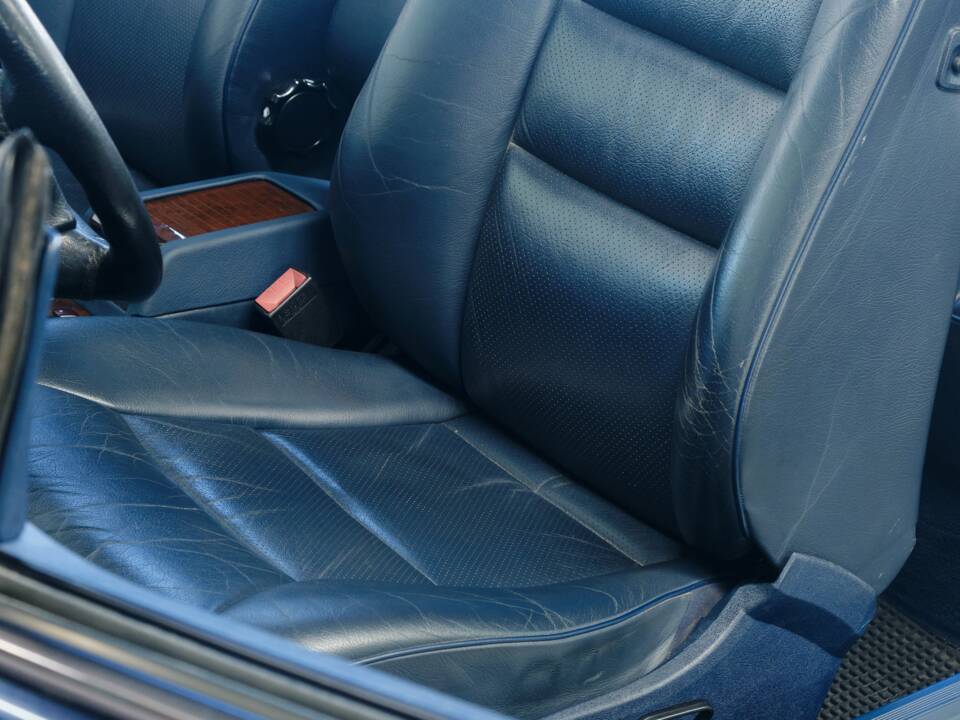 Bild 47/50 von Mercedes-Benz E 200 (1996)