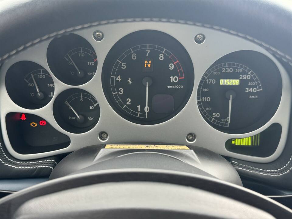 Immagine 16/44 di Ferrari 360 Spider (2004)