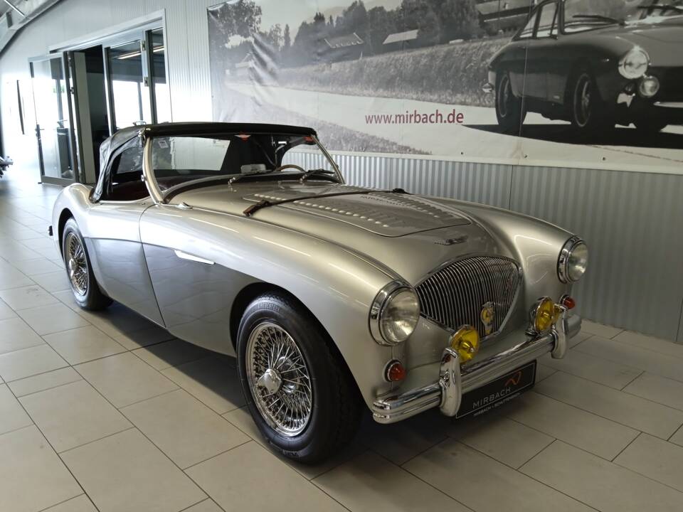 Image 5/15 of Austin-Healey 100&#x2F;4 (BN2) (1956)