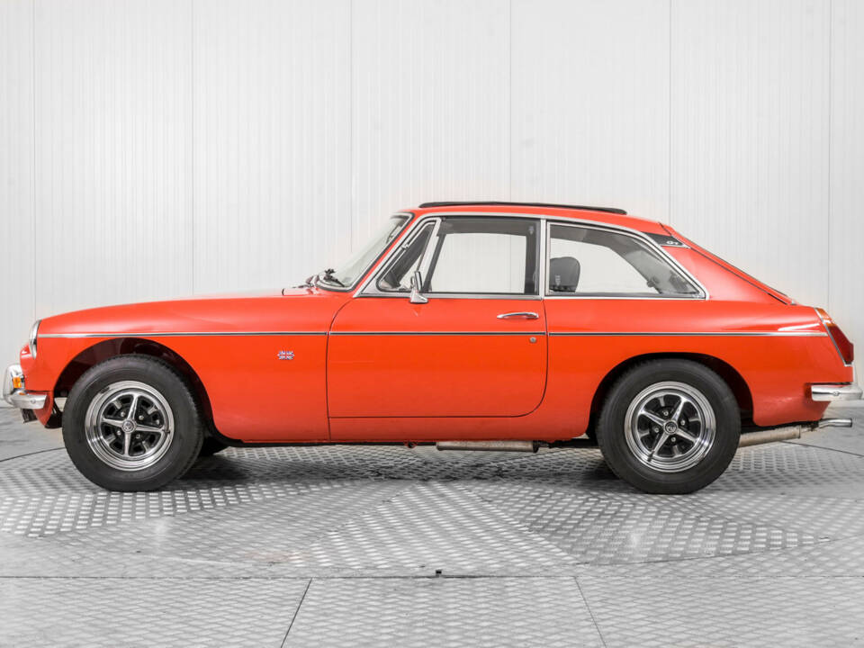 Imagen 13/50 de MG MGB GT (1975)