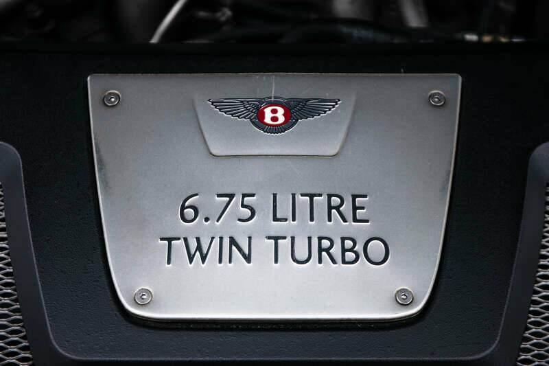 Image 16/50 of Bentley Arnage R (2006)