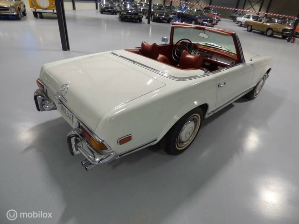 Imagen 8/29 de Mercedes-Benz 280 SL (1970)
