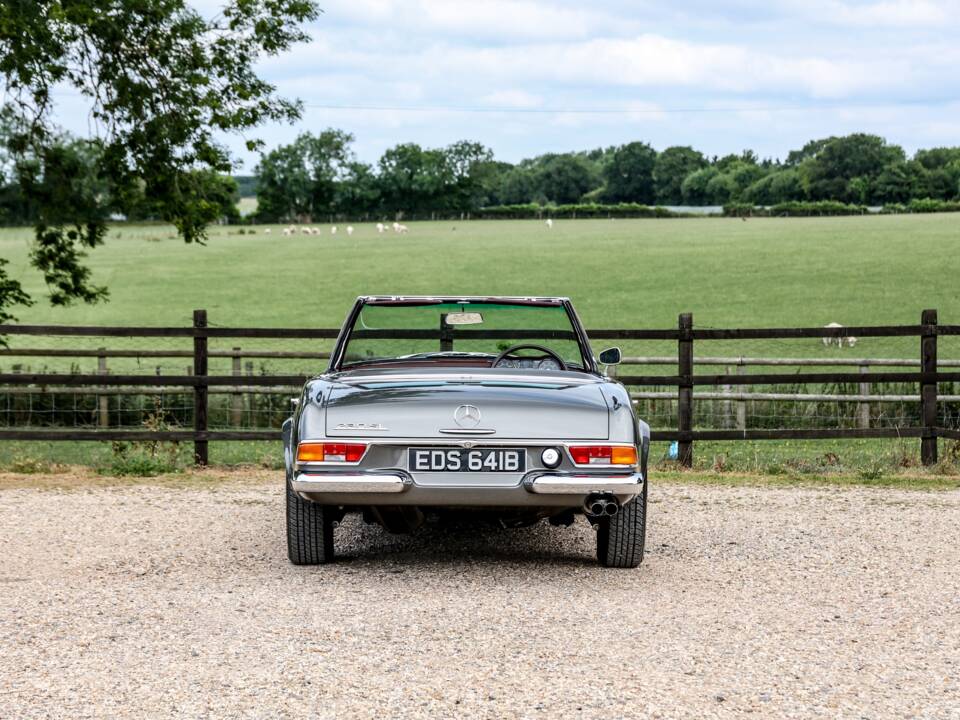Afbeelding 9/27 van Mercedes-Benz 230 SL (1964)