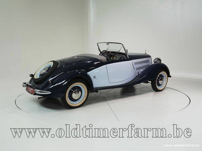 Immagine 2/15 di Mercedes-Benz 170 V Roadster (1940)